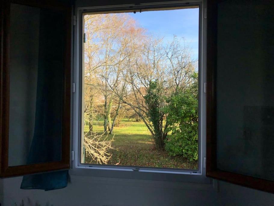 Charmant Gite En Perigord Vert Douchapt Bagian luar foto